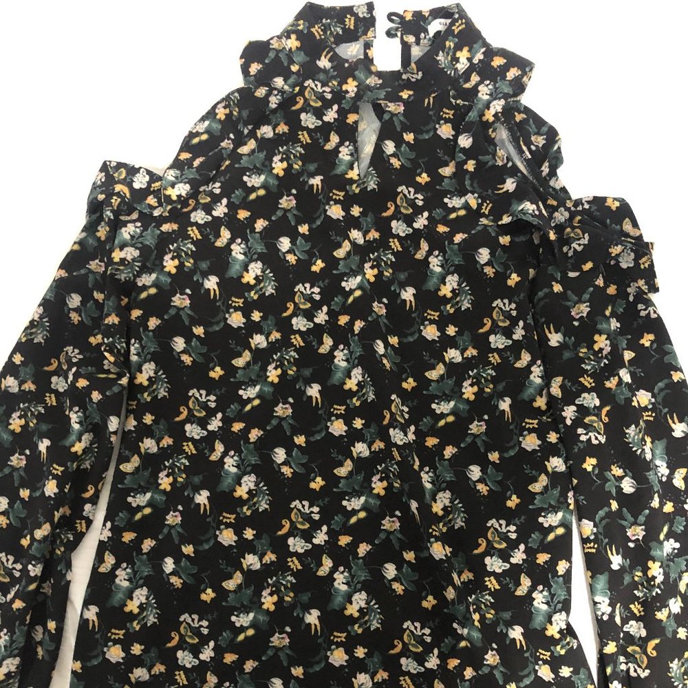 Glamorous floral blouse